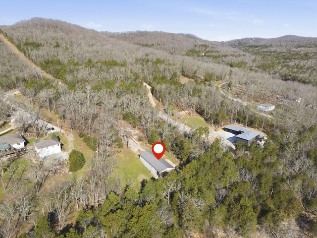 942 Lake Forest Drive, Galena, MO 65656