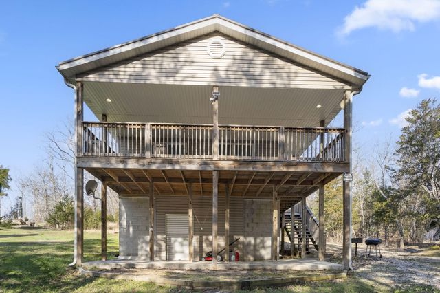 942 Lake Forest Drive, Galena, MO 65656