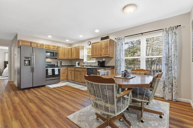 942 Lake Forest Drive, Galena, MO 65656