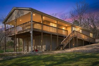 942 Lake Forest Drive, Galena, MO 65656