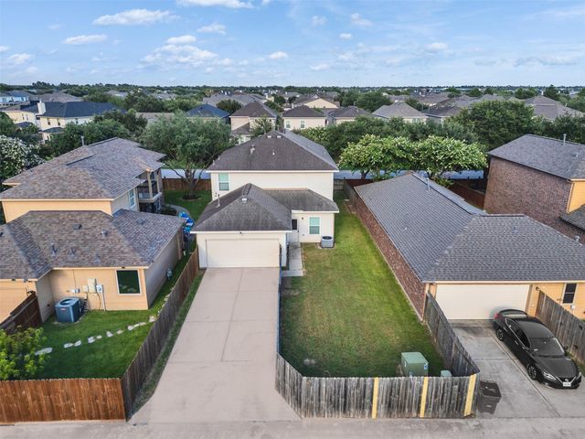 8235 Gran Villa Drive, Cypress, TX 77433