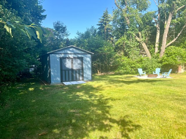 14977 Lakeshore Avenue, Grand Haven, MI 49417