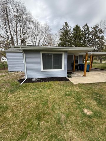 14977 Lakeshore Avenue, Grand Haven, MI 49417