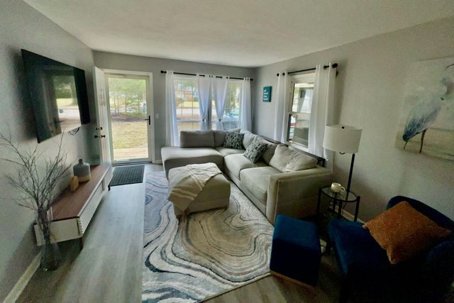 14977 Lakeshore Avenue, Grand Haven, MI 49417