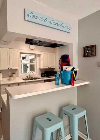 14977 Lakeshore Avenue, Grand Haven, MI 49417