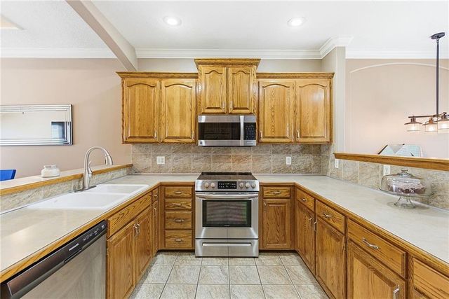 3604 S Bolger Court, Independence, MO 64055