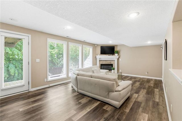 3604 S Bolger Court, Independence, MO 64055