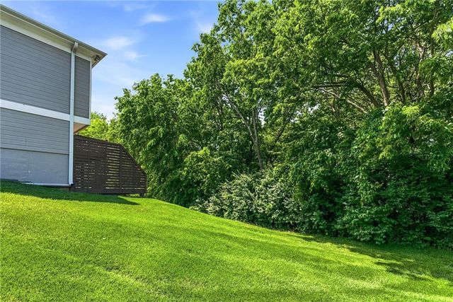 3604 S Bolger Court, Independence, MO 64055