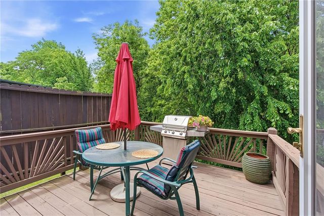 3604 S Bolger Court, Independence, MO 64055