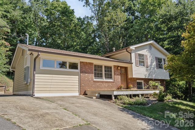 35 Clement Drive, Asheville, NC 28805