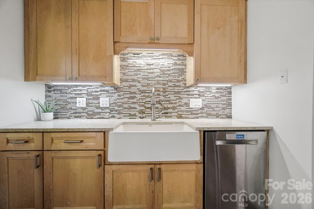 35 Clement Drive, Asheville, NC 28805
