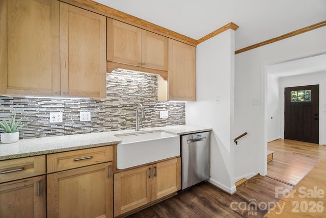 35 Clement Drive, Asheville, NC 28805