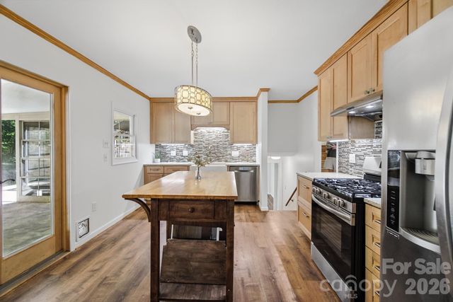 35 Clement Drive, Asheville, NC 28805