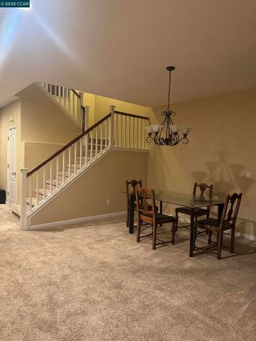 5359 Gold Creek Cir, Discovery Bay, CA 94505