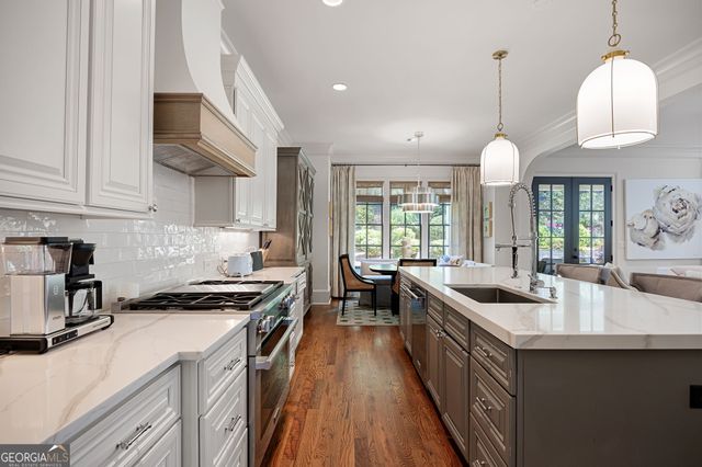 4145 W Cooper Lake Drive SE, Smyrna, GA 30082