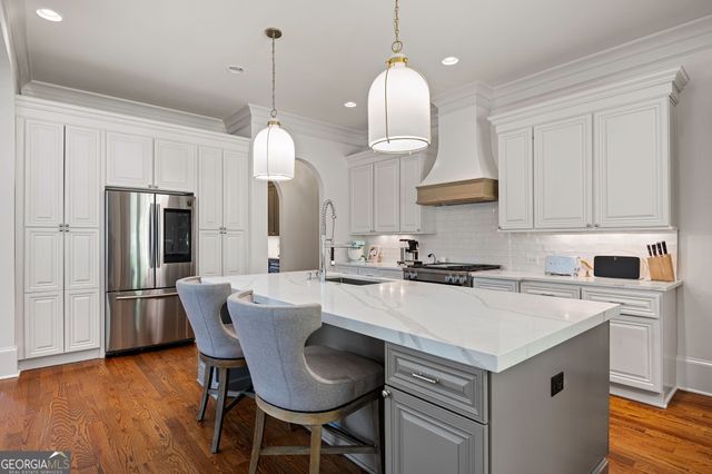 4145 W Cooper Lake Drive SE, Smyrna, GA 30082