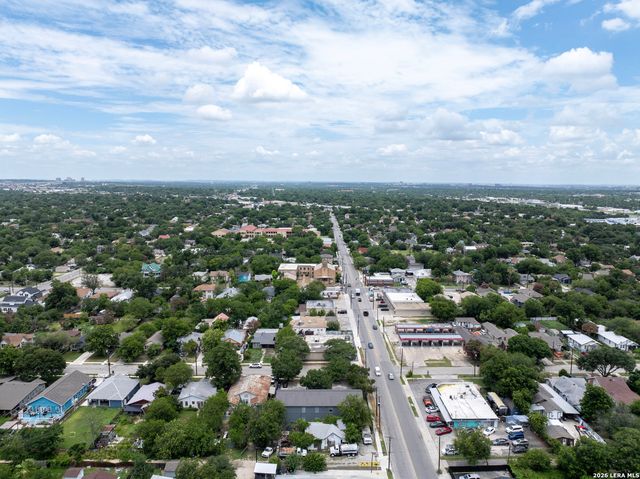 1702 W Craig PL, San Antonio, TX 78201