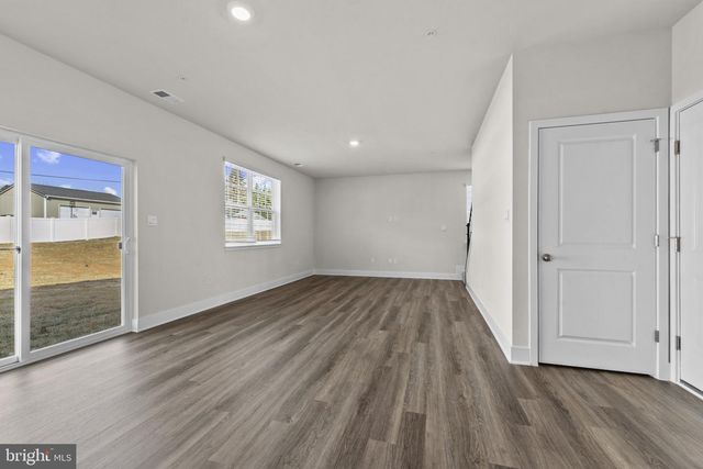 224 ECLIPSE ST, Charles Town, WV 25414