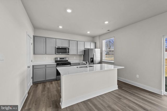 224 ECLIPSE ST, Charles Town, WV 25414