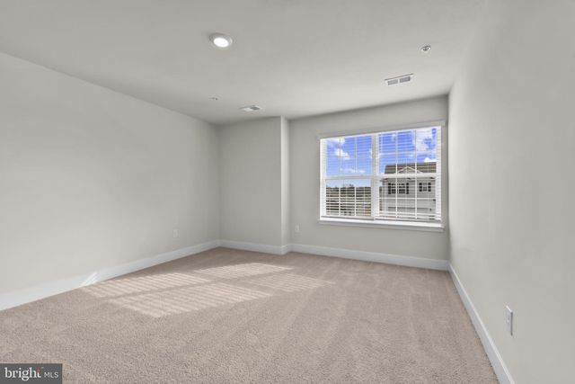 224 ECLIPSE ST, Charles Town, WV 25414