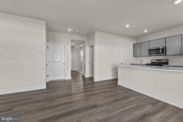 224 ECLIPSE ST, Charles Town, WV 25414