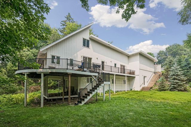 3225 W 54th Street, Edina, MN 55410