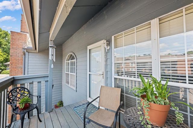 11525 N Meridian Avenue 206, Oklahoma City, OK 73120