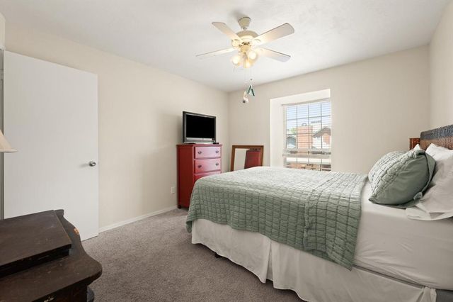 11525 N Meridian Avenue 206, Oklahoma City, OK 73120
