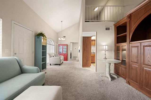 11525 N Meridian Avenue 206, Oklahoma City, OK 73120