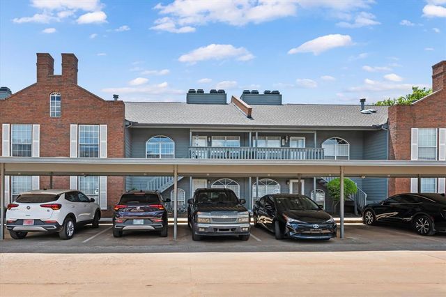 11525 N Meridian Avenue 206, Oklahoma City, OK 73120