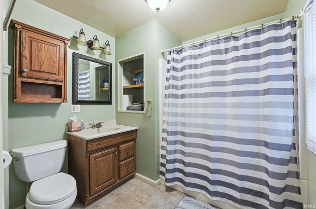 206 S Walnut Street, Columbia City, IN 46725