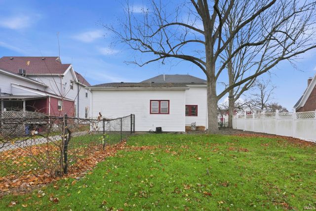 206 S Walnut Street, Columbia City, IN 46725