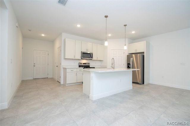 7246 N Everest Terrace, Dunnellon, FL 34434