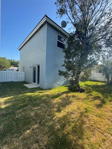 9929 NW 9TH CT, Plantation, FL 33324