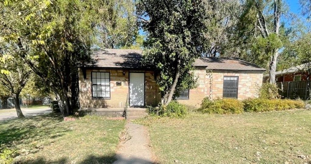 7428 Gaston Avenue, Fort Worth, TX 76116