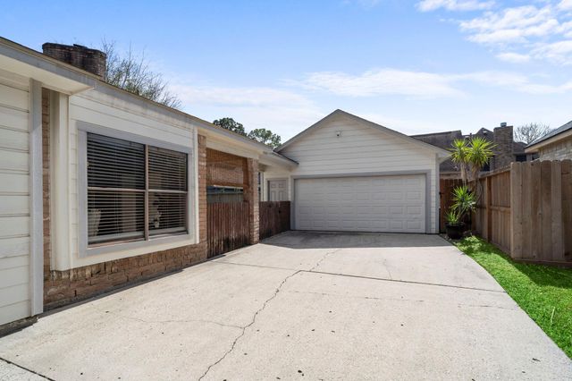 10415 Great Plains Lane, Houston, TX 77064