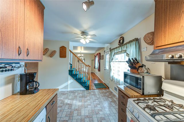 150 Park Lane, Massapequa, NY 11758