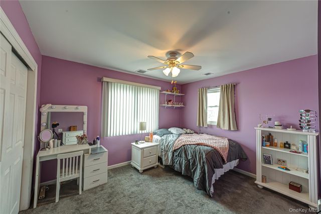 150 Park Lane, Massapequa, NY 11758