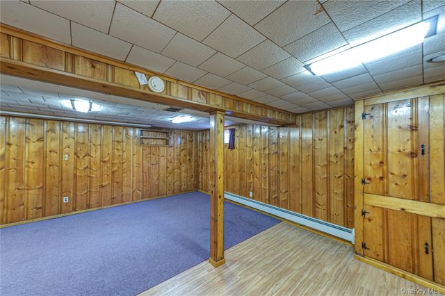 150 Park Lane, Massapequa, NY 11758