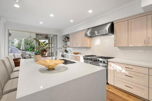 13092 Harwick Lane, San Diego, CA 92130