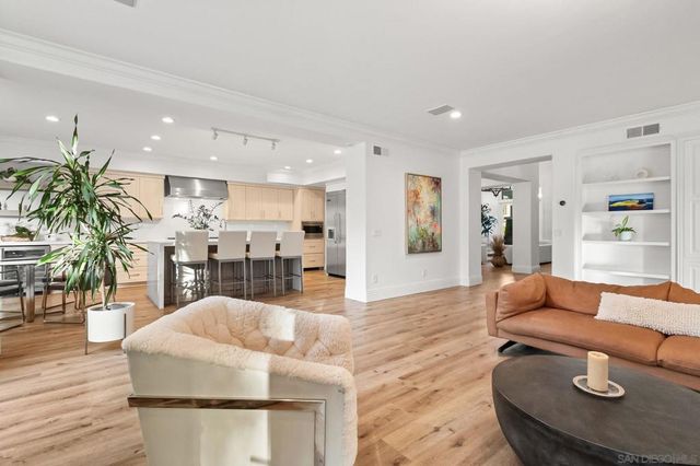 13092 Harwick Lane, San Diego, CA 92130