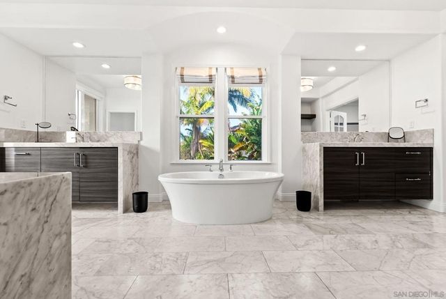 13092 Harwick Lane, San Diego, CA 92130