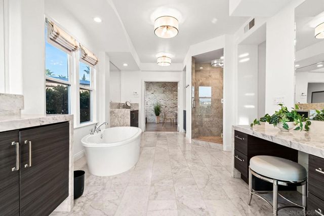 13092 Harwick Lane, San Diego, CA 92130