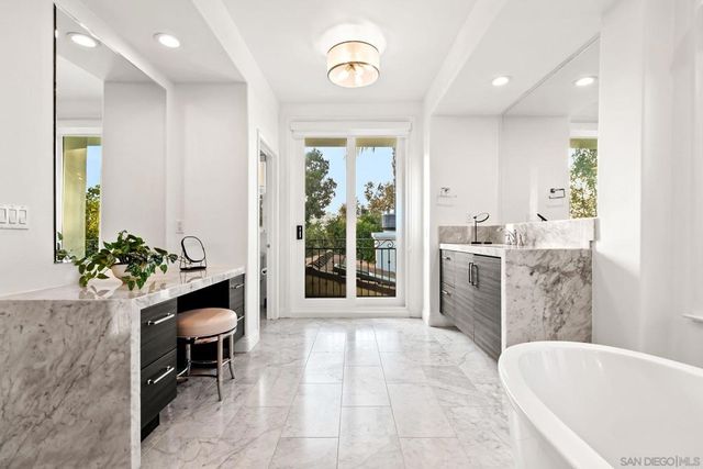 13092 Harwick Lane, San Diego, CA 92130