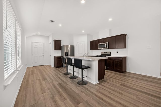2074 Legacy Hills Drive, Houston, TX 77067