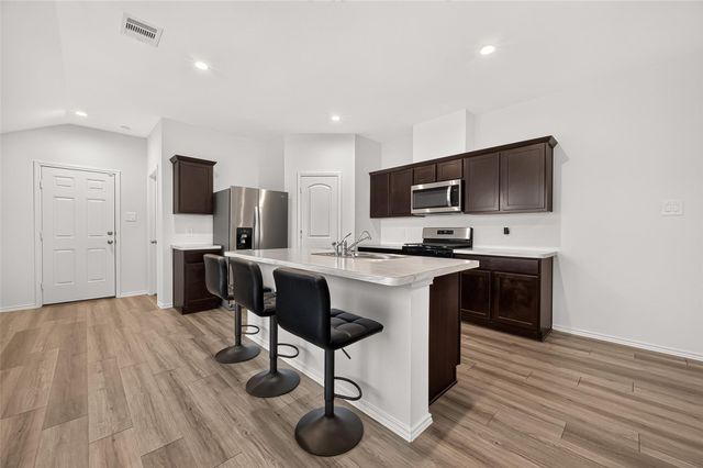 2074 Legacy Hills Drive, Houston, TX 77067