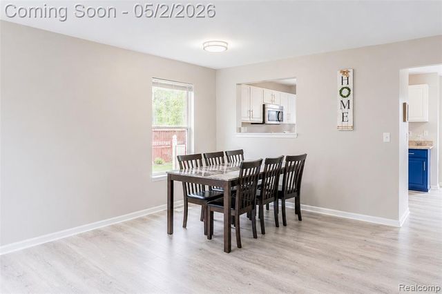 29516 Hunter Street, Trenton, MI 48183