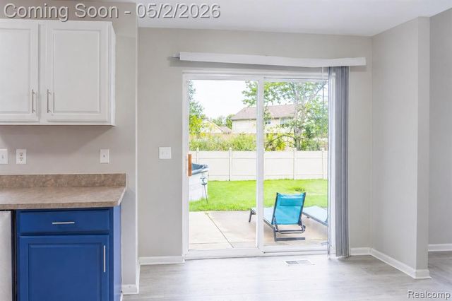 29516 Hunter Street, Trenton, MI 48183