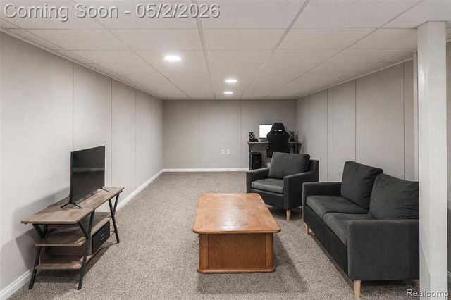 29516 Hunter Street, Trenton, MI 48183