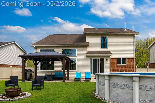 29516 Hunter Street, Trenton, MI 48183
